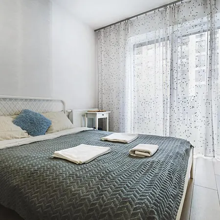 Lägenhet Parking & Balkon Wrocław