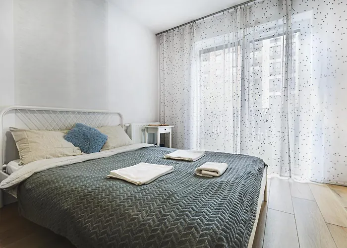 Daire Parking & Balkon Wroclaw