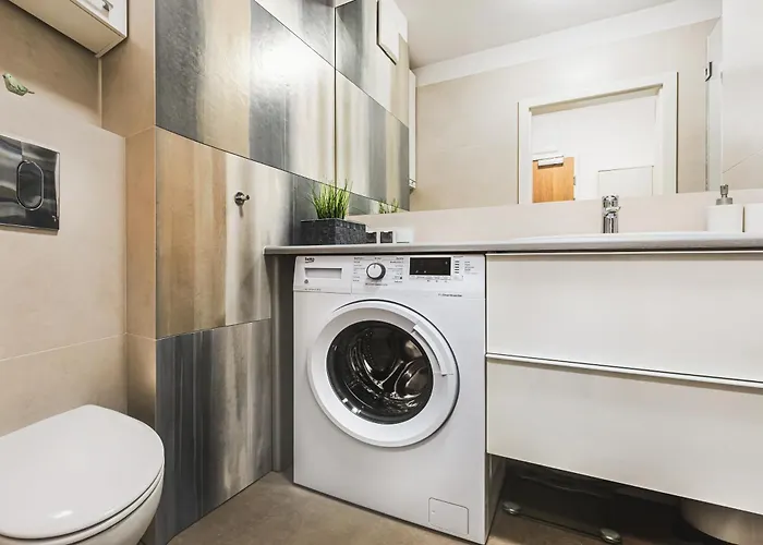 Lägenhet Parking & Balkon Wrocław